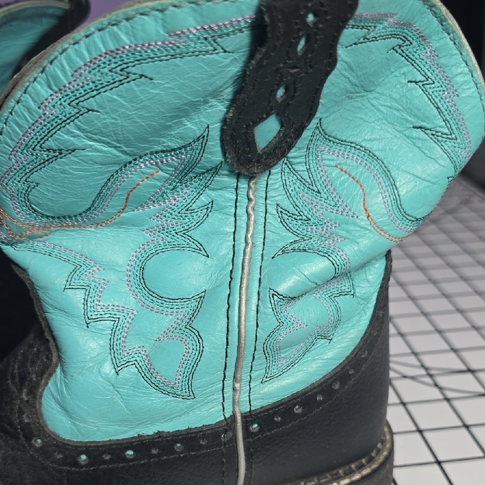 Justin Boots Turquoise and Black Western Boots - Picture 4 of 7